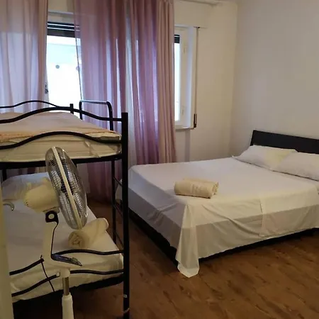 Camera Grande Rosa Homestay