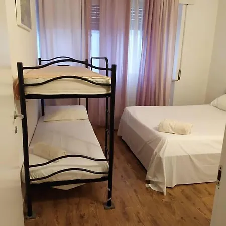 Camera Grande Rosa Homestay *