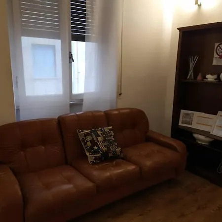 Camera Grande Rosa Pisa