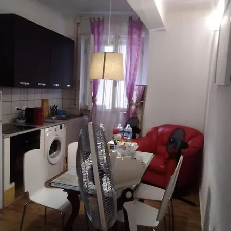 Camera Grande Rosa Quarto em Acomodações Particulares Pisa